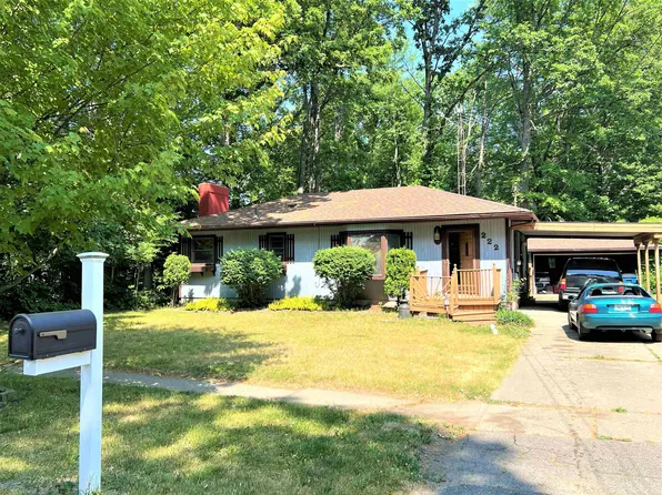 222 Nanita Dr, Montrose, MI 48457