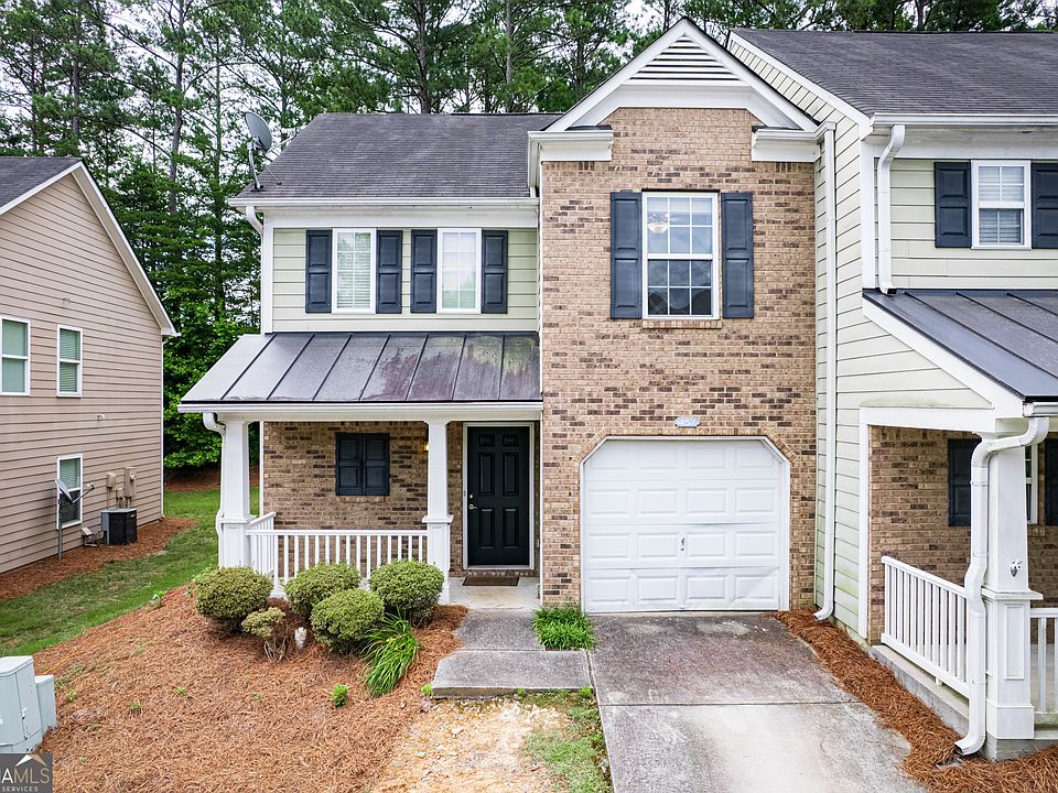 1st image of 457 Colonial Walk