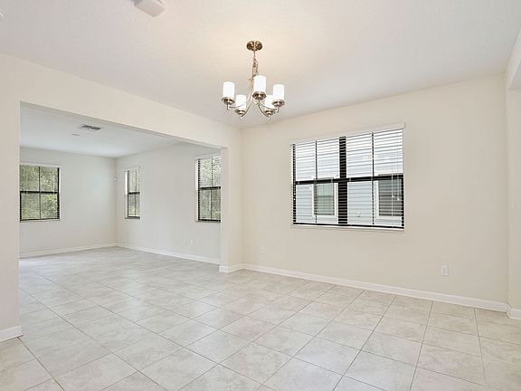 4th image of 11061 Whistling Pine Way