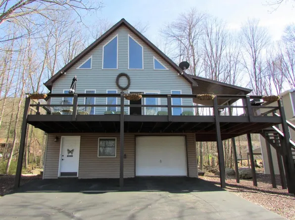 325 Four Seasons Dr, Drums, PA 18222