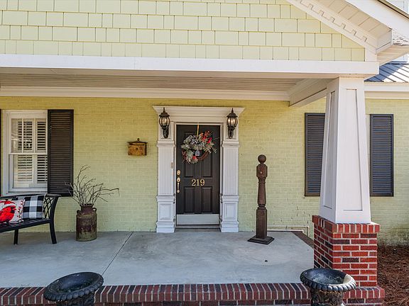 3rd image of 219 White Oak Street