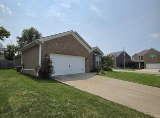100 Stephen Dr, Georgetown, KY 40324