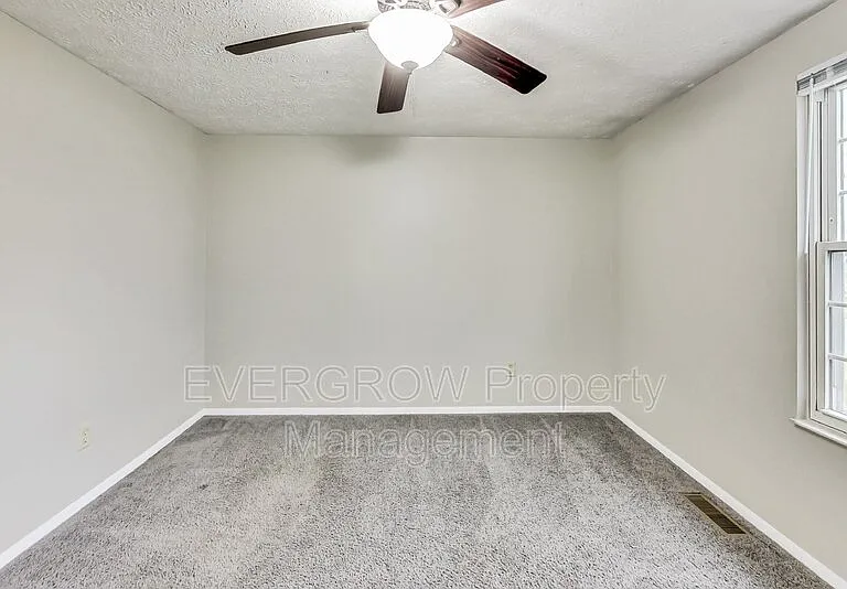 5310 Shelbyville Rd — Photo 14