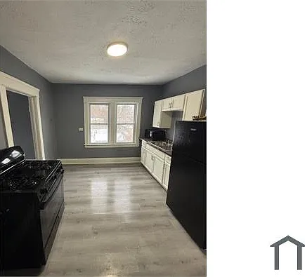 2 bed, 900 sqft, $900 — Photo 2