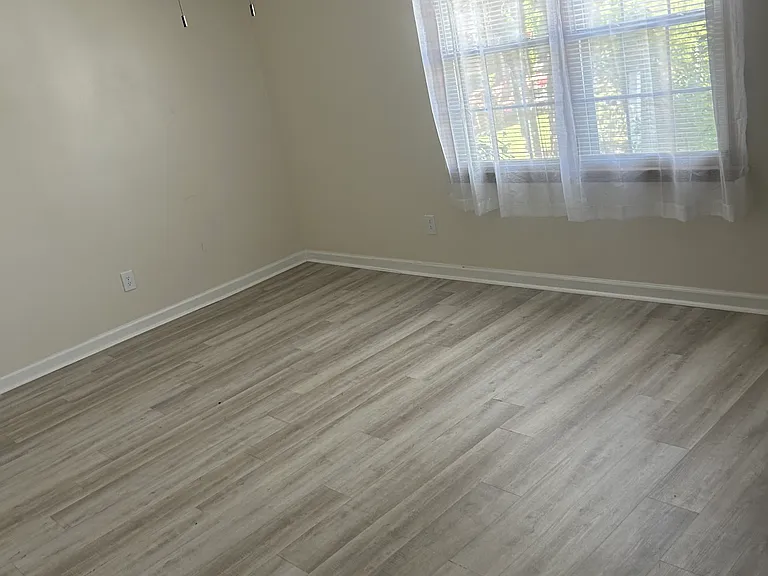 2801 Longfellow Ct SW — Photo 7