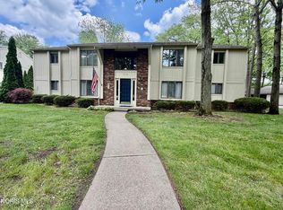 2704 Westcastle Dr UNIT 4, Toledo, OH 43615