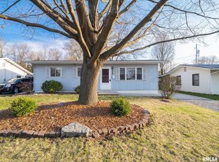 1610 Bellaire Ave, Pekin, IL