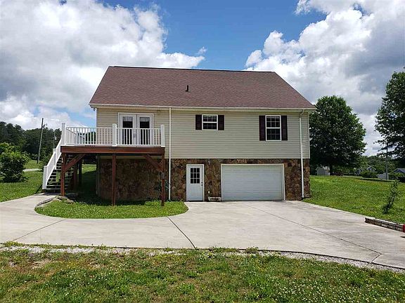 2nd image of 117 Sunny Dale Ln