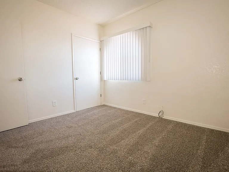 100 Terra Dr — Photo 24