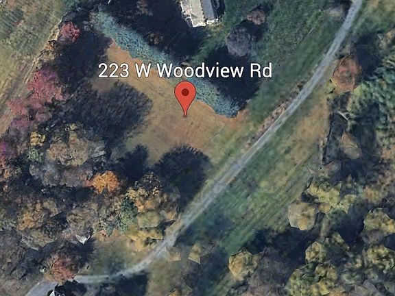 4th image of 223 W Woodview Rd