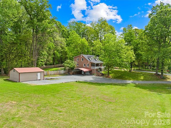 2nd image of 6002 Lake Rd