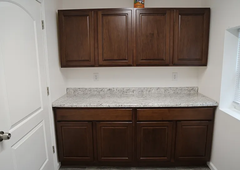 119 S Cottonwood Dr — Photo 3