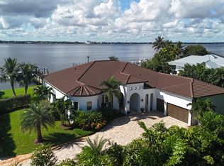 1000 NE Wright Avenue, Jensen Beach, FL 34957