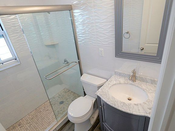 5th image of 2403 Ditmars Blvd APT 1B