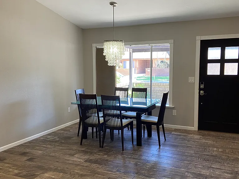 102 W Loma Vista Dr #104 — Photo 7
