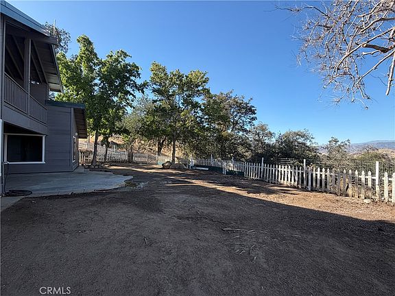4th image of 29642 Hart Oaks Dr