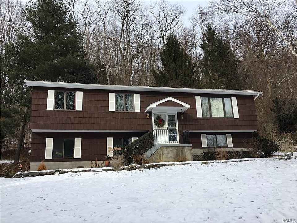1st image of 96 Putnam Ave