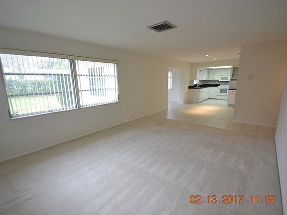 5th image of 162 Sunshine Dr
