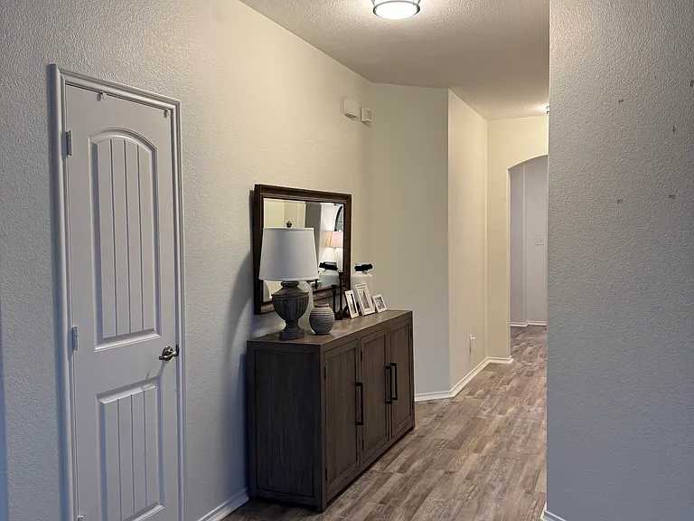 434 Winchester Dr — Photo 18