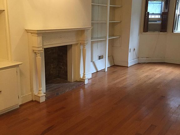 Living Dining Area