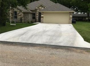 1510 Comanche Ct, Granbury, TX 76048