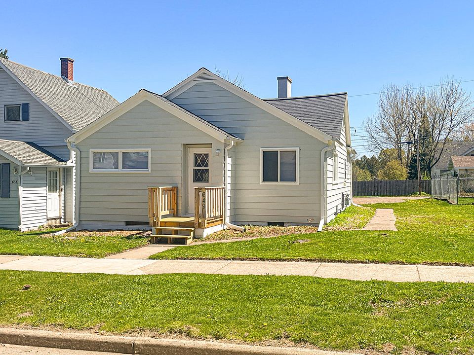 1st image of 649 7th Ave S