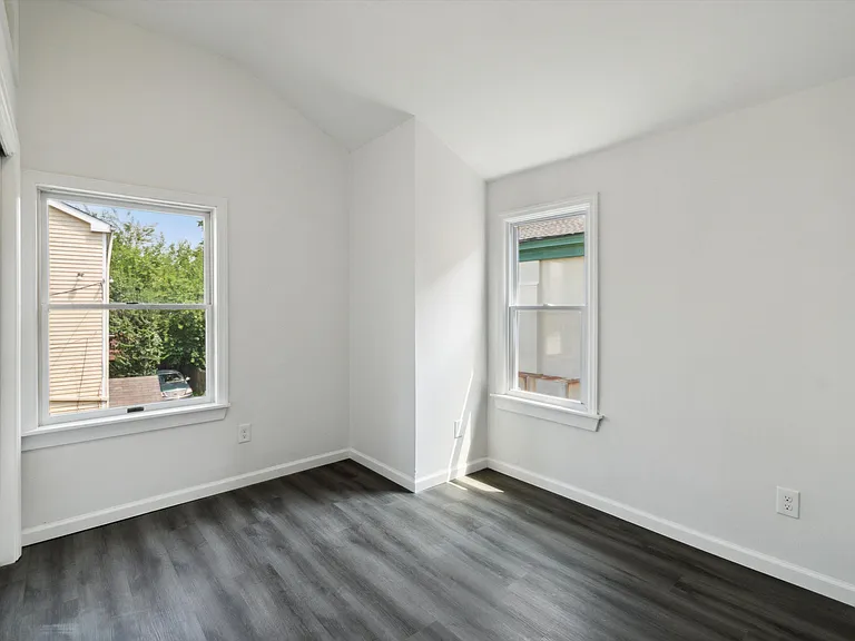 152 Nassau St #22 — Photo 12