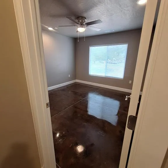 83 W Brown St — Photo 10