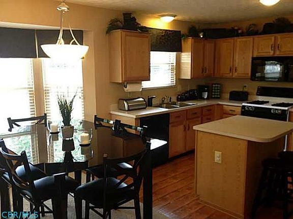 4th image of 9132 Longstone Dr