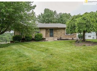 300 SW Woods Chapel Rd, Blue Springs, MO 64015