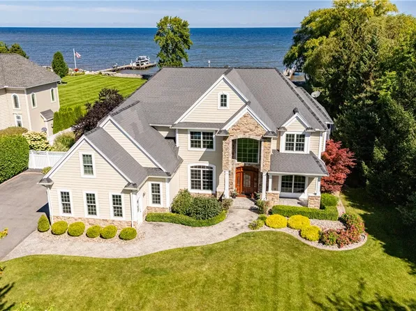 2 N Shore Dr, Hilton, NY 14468
