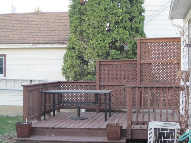 2nd image of 166 Farrell St