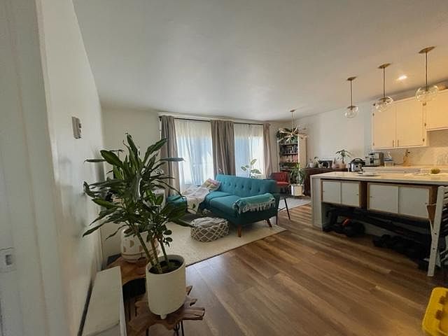1st image of 250 Linden Ave Unit 204