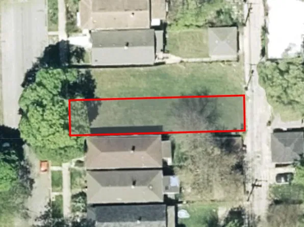 7931 S Burnham Ave, Chicago, IL 60617