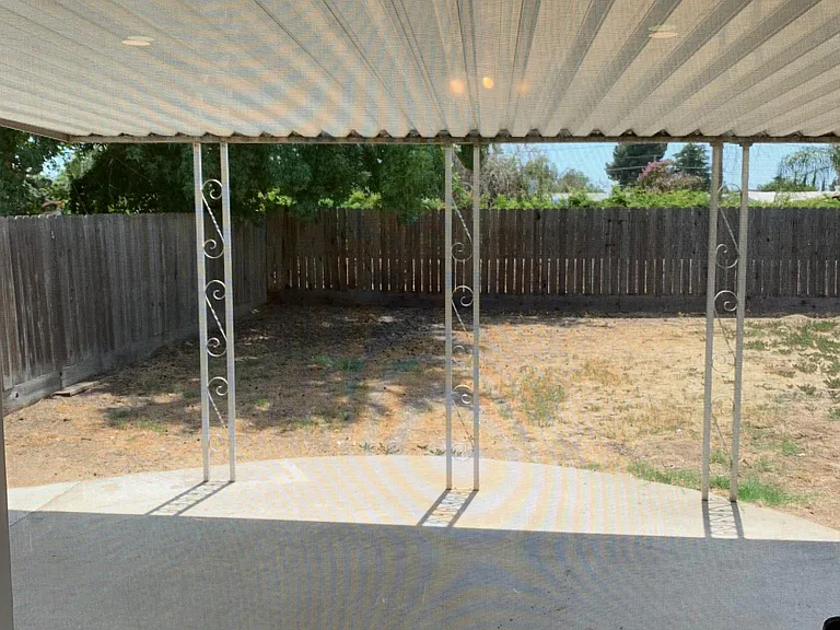2574 Harvard Ave — Photo 21