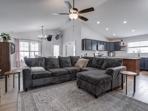 147 Langley Dr, Waynesboro, VA 22980