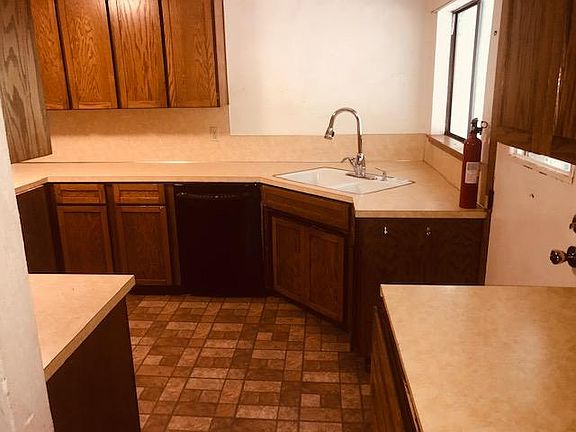 3rd image of 6603 128th St E