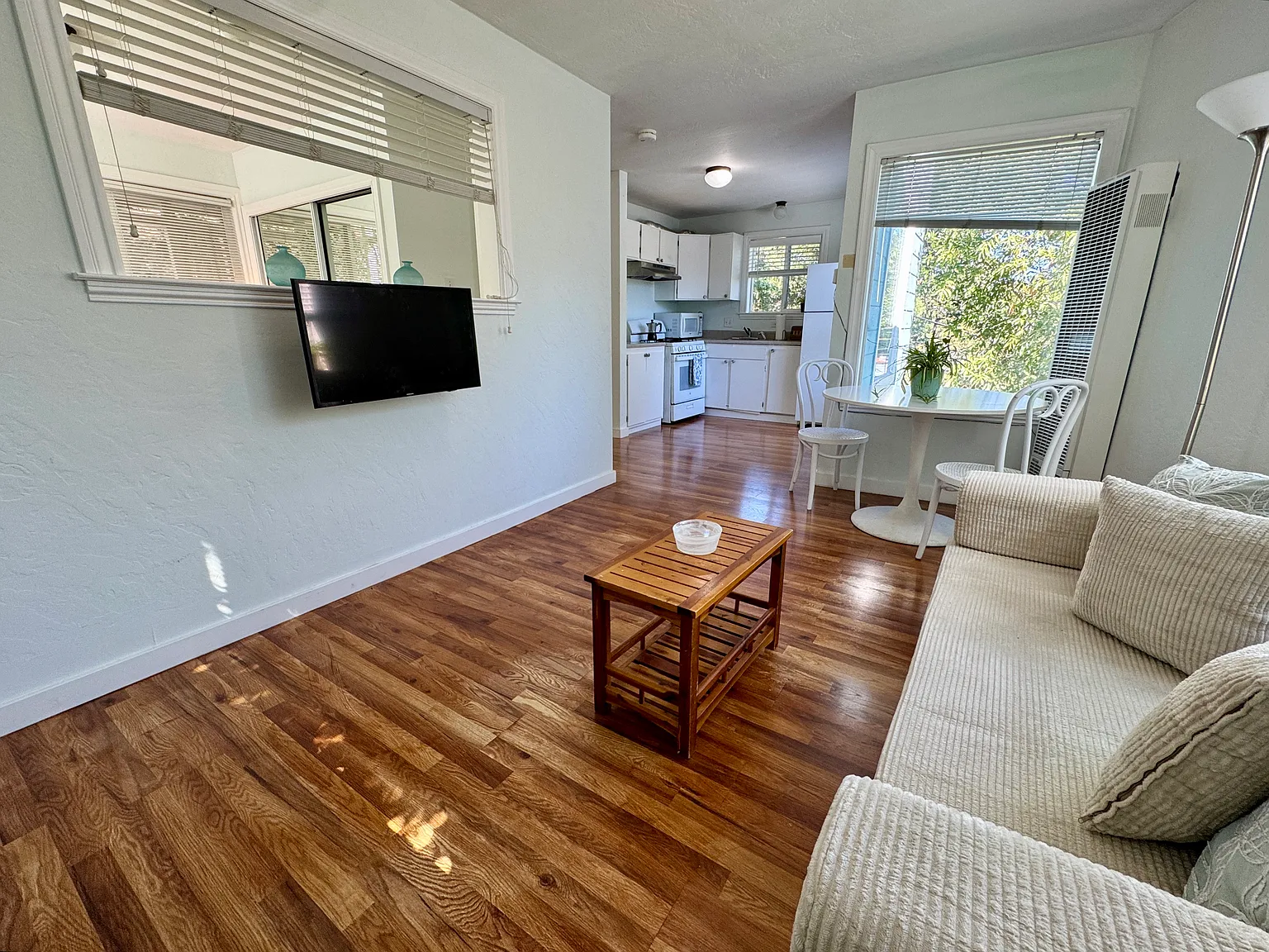 1 bed, $3,100 — Photo 3