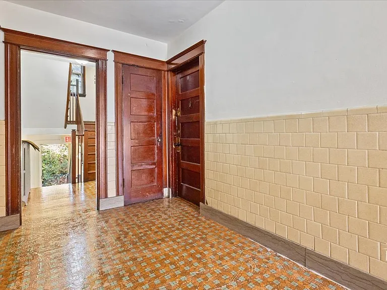 2806 O St SE — Photo 22