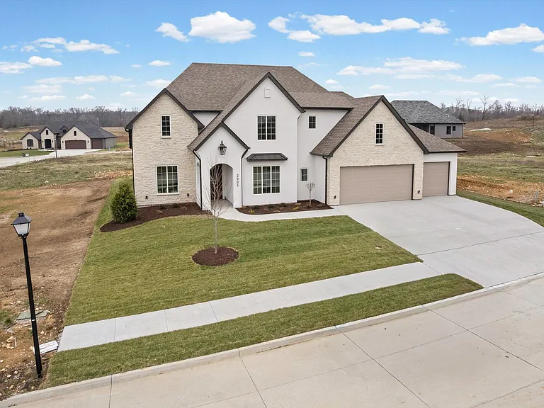 2905 Easley Cabin Cir — Photo 5