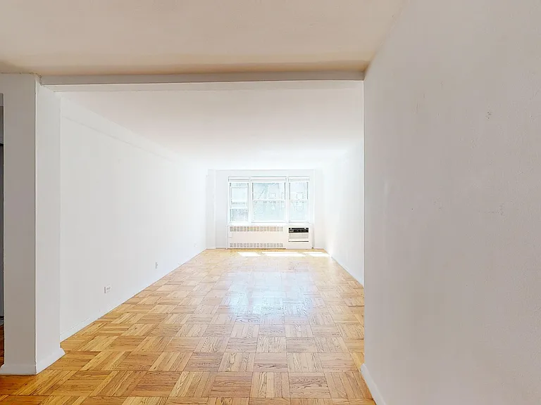 336 E 86th St #5D — Photo 2