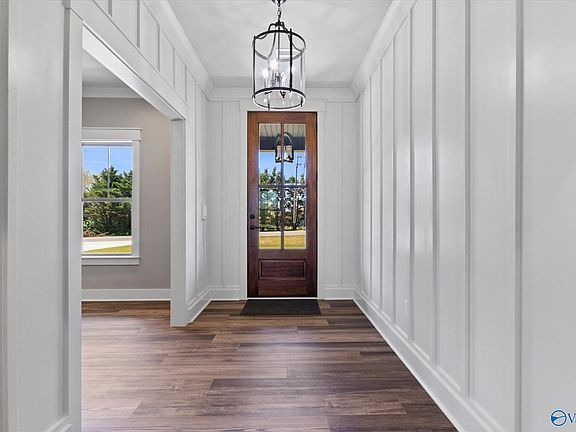 5th image of 113 Narrow Ln