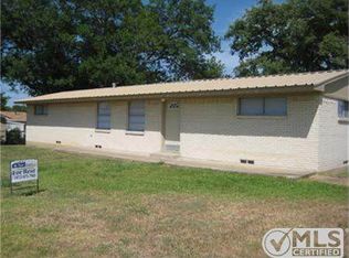 101 Old Gin Rd, Ennis, TX 75119