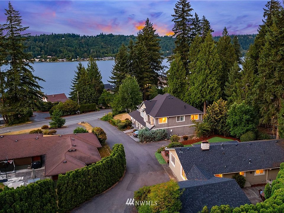 1st image of 3063 W Lake Sammamish Pkwy NE