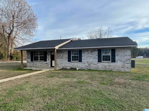 17 4th Ave S, Clanton, AL 35045