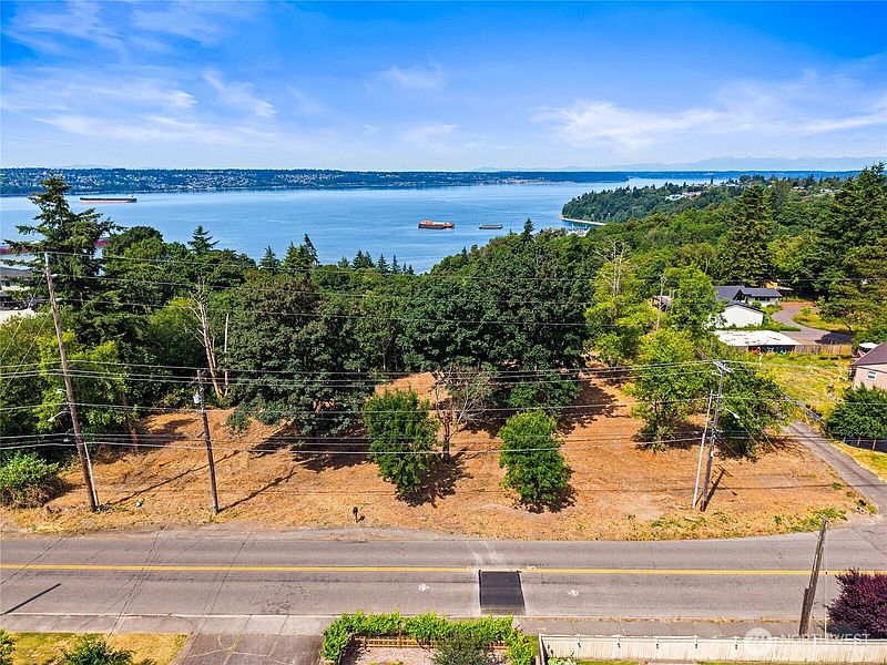 4th image of 2348 Browns Point Boulevard