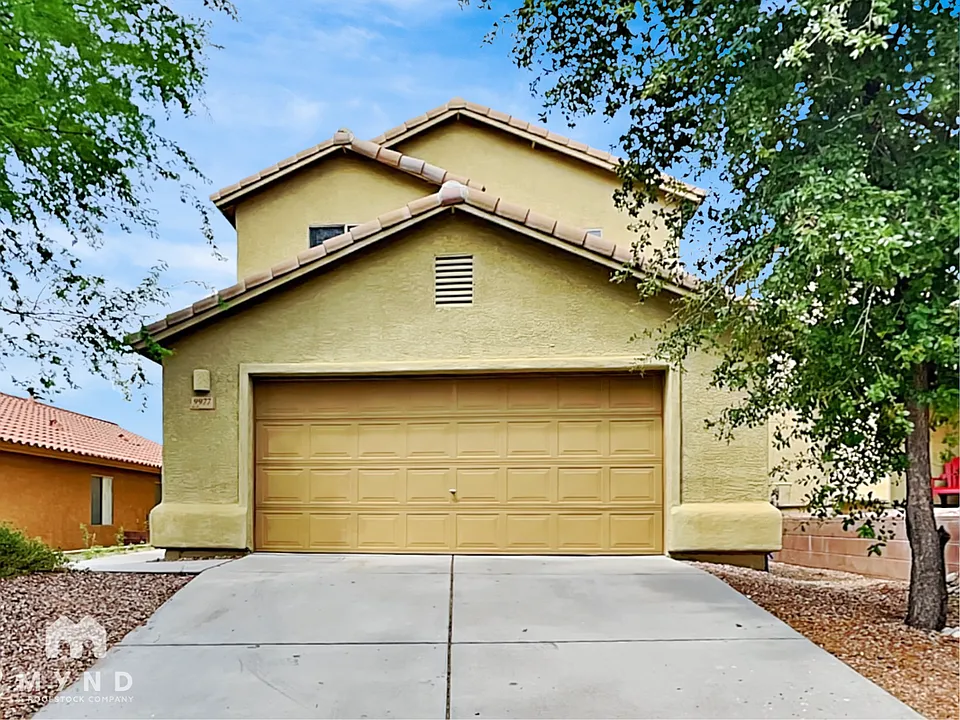 9977 E Emberwood Dr