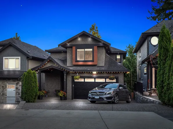 3474 Gislason Ave, Coquitlam, BC V3B 3H7