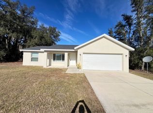 405 Malauka Loop, Ocklawaha, FL 32179