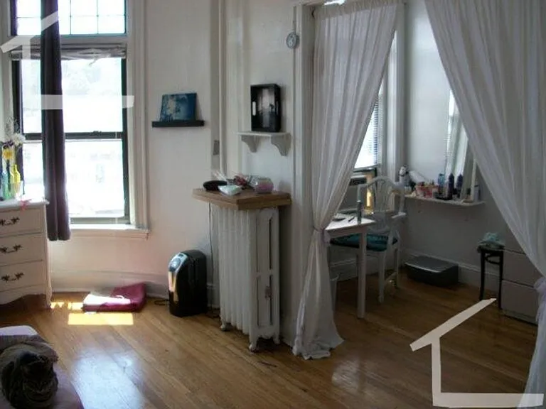 1914 Beacon St #3 — Photo 9